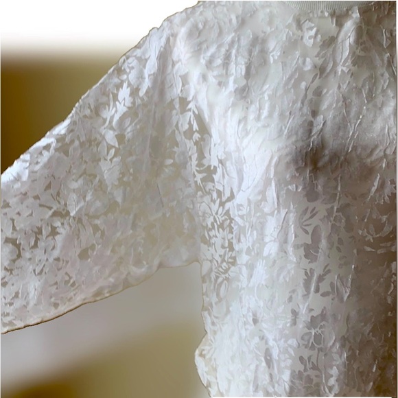 🌺Lady Ribbon NWT | New, White, Lace, Bat Wing, l/s, Small Top | Blouse🌸🌺 - Picture 7 of 11